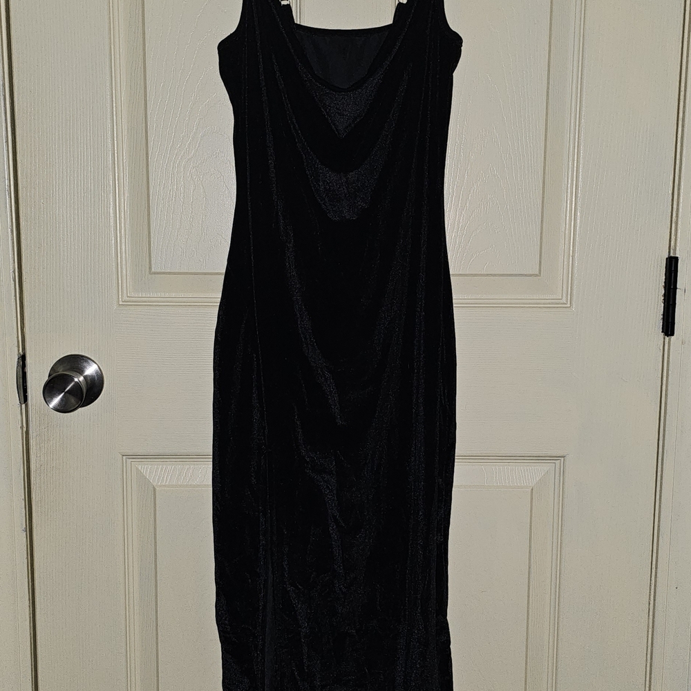 Elegant Black Evening Dress